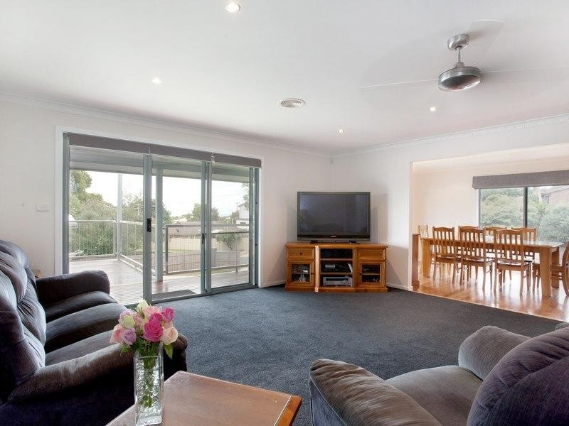 18 Hillman Avenue, Mccrae VIC 3938