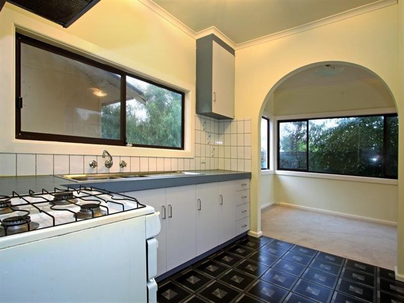 79 Seventh Avenue, Rosebud VIC 3939