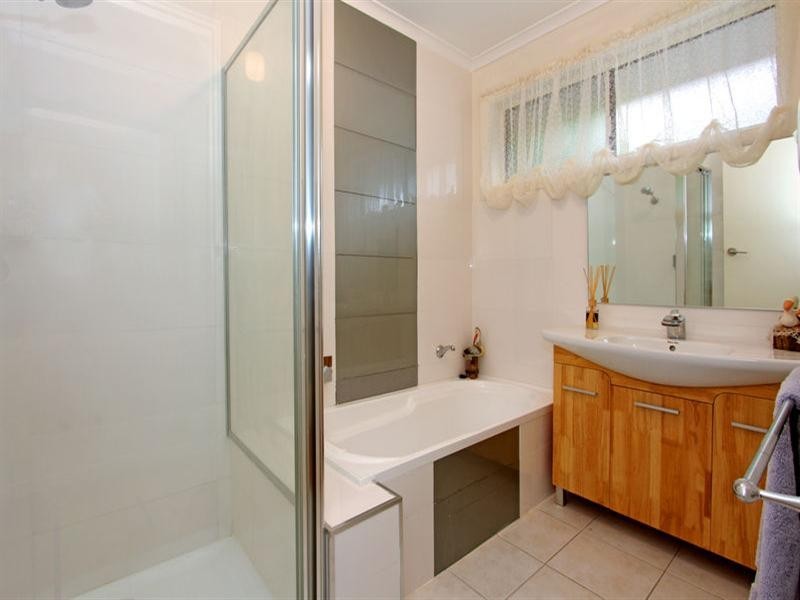 39 Ashenden Square, Rosebud West VIC 3940