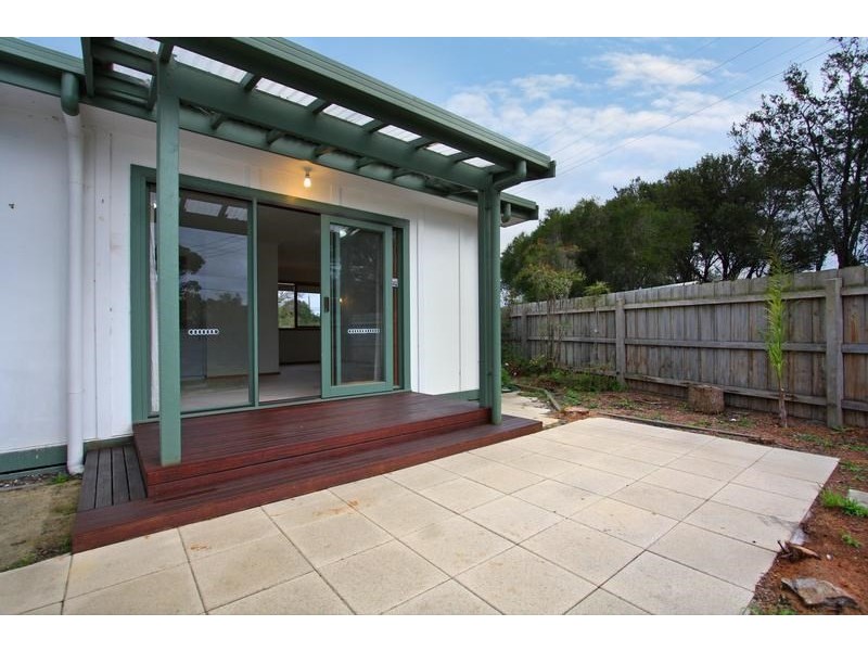 69 Broadway, Rosebud West VIC 3940