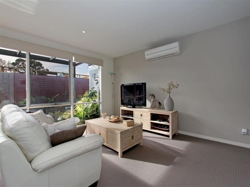 69a Potton Avenue, Rosebud VIC 3939