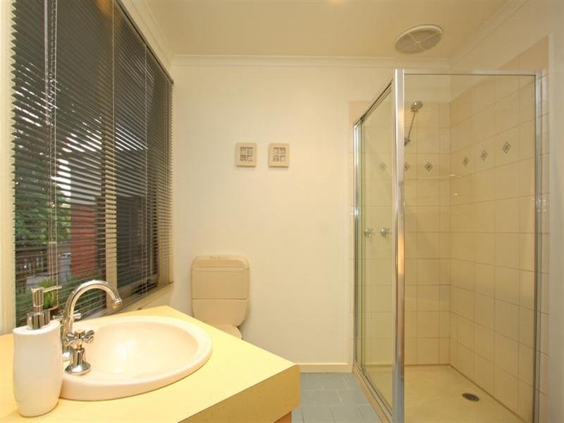 4 Parattah Court, Rosebud VIC 3939