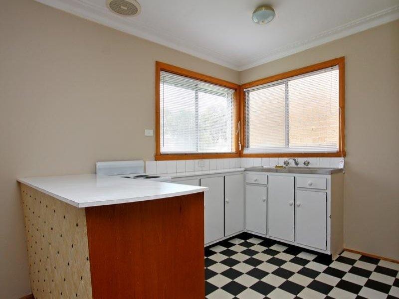 106 Fifth Avenue, Rosebud VIC 3939