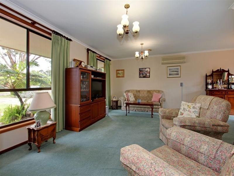 10 Harverson Drive, Rosebud VIC 3939