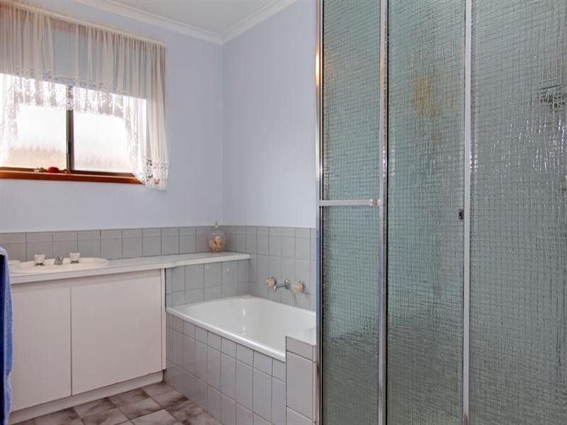 10 Harverson Drive, Rosebud VIC 3939