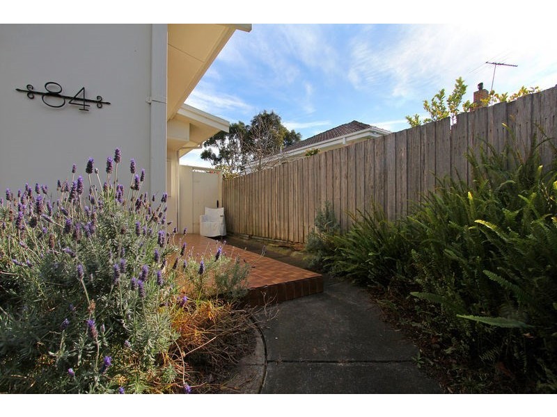 84 Sixth Avenue, Rosebud VIC 3939