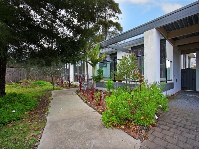 24 Woodvale Grove, Rosebud VIC 3939