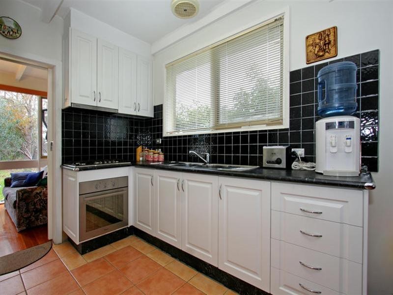 24 Woodvale Grove, Rosebud VIC 3939