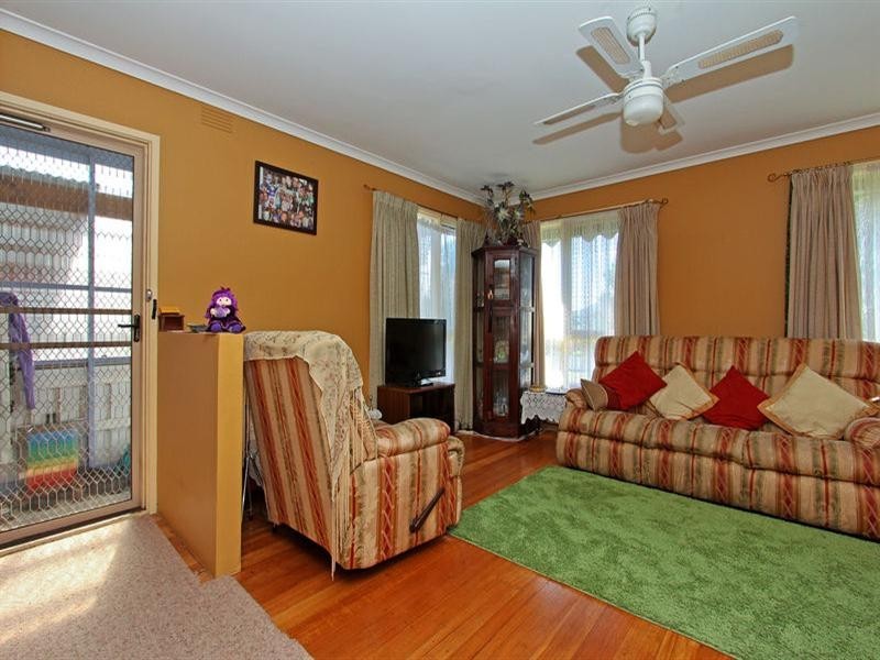 130 Seventh Avenue, Rosebud VIC 3939