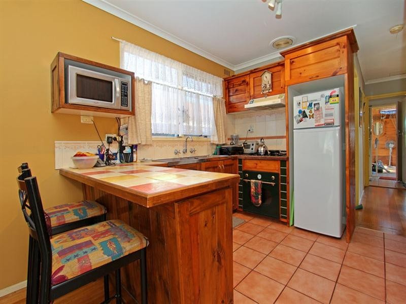 130 Seventh Avenue, Rosebud VIC 3939