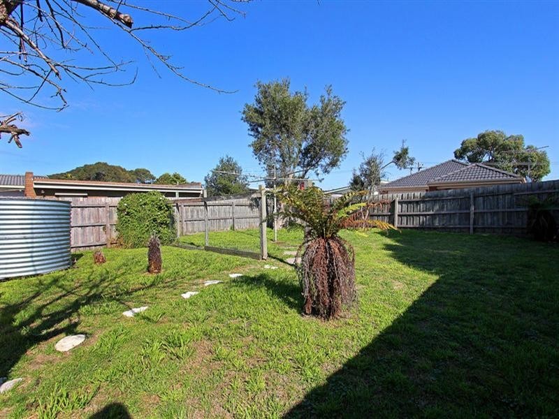 130 Seventh Avenue, Rosebud VIC 3939