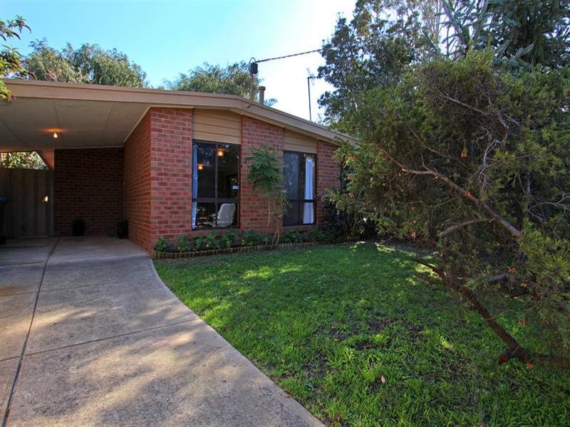 158 Ninth Avenue, Rosebud VIC 3939
