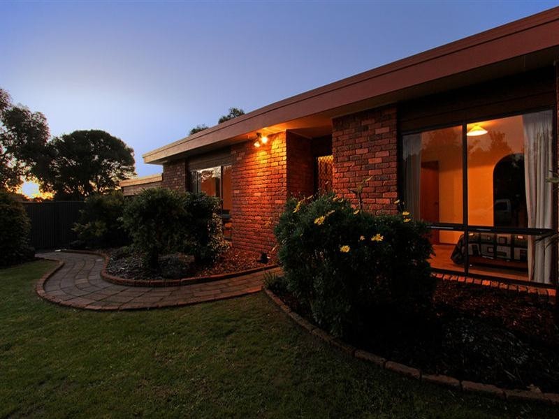 22 Sunningdale Road, Rosebud VIC 3939