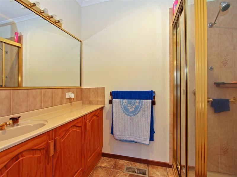 22 Sunningdale Road, Rosebud VIC 3939