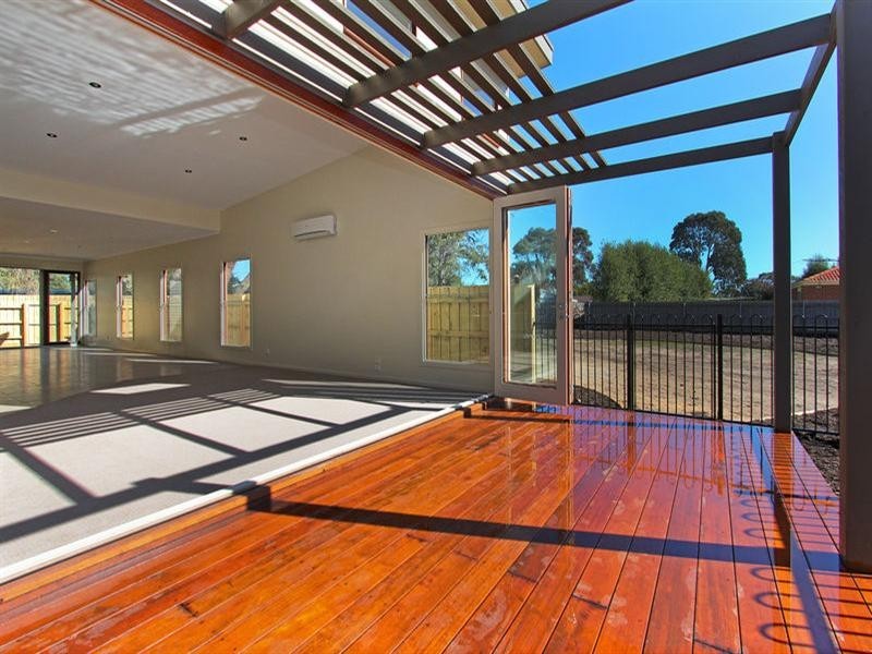 3,5 and 7 Karawa Close, Rosebud West VIC 3940