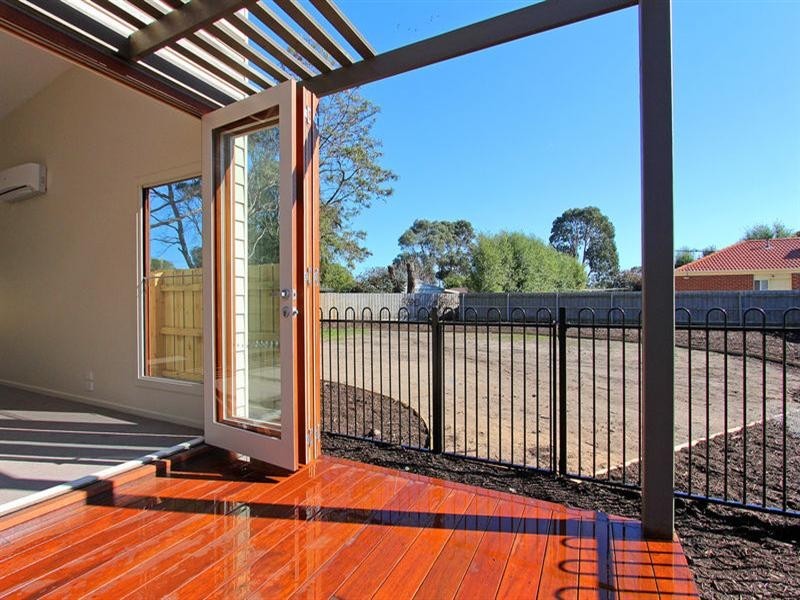 3,5 and 7 Karawa Close, Rosebud West VIC 3940