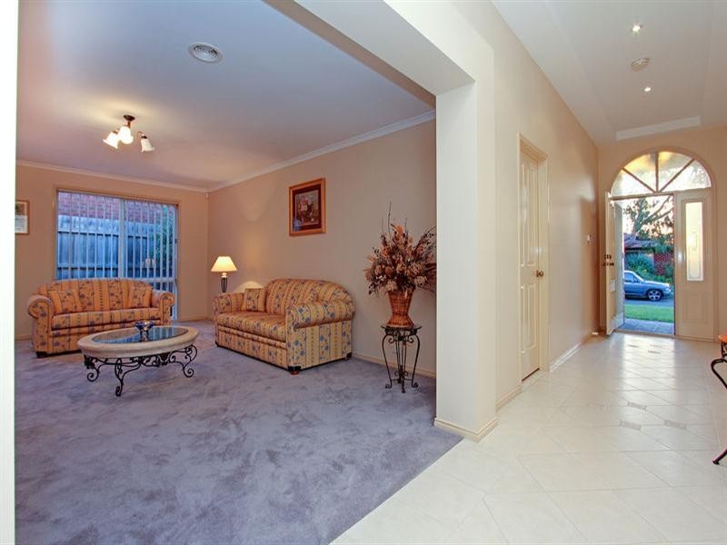 8 Seascape Place, Safety Beach VIC 3936