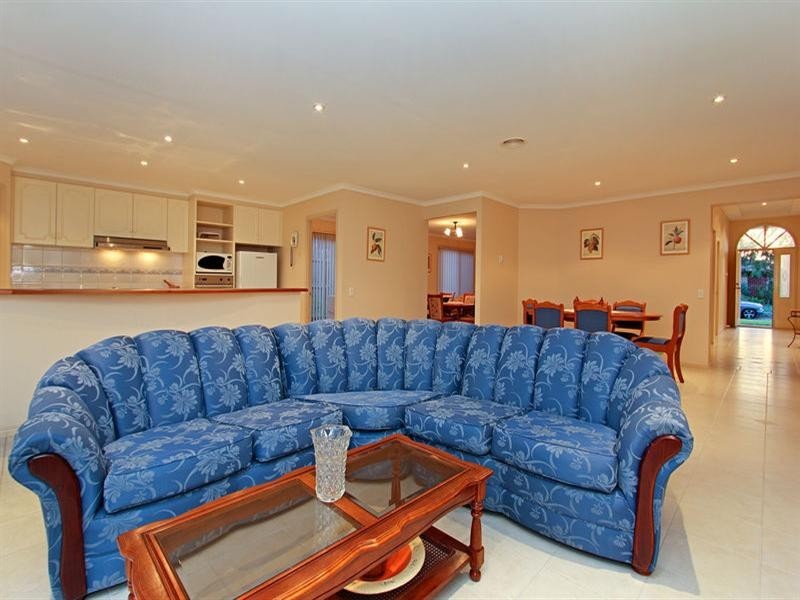 8 Seascape Place, Safety Beach VIC 3936