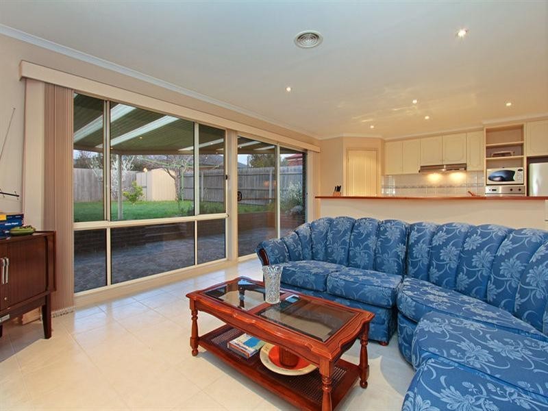 8 Seascape Place, Safety Beach VIC 3936