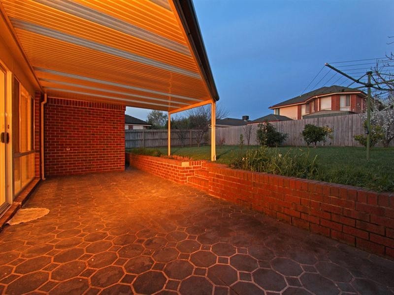 8 Seascape Place, Safety Beach VIC 3936