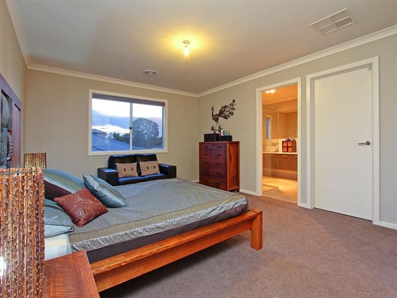 2 Spensley Street, Rosebud VIC 3939