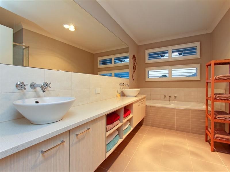 2 Spensley Street, Rosebud VIC 3939