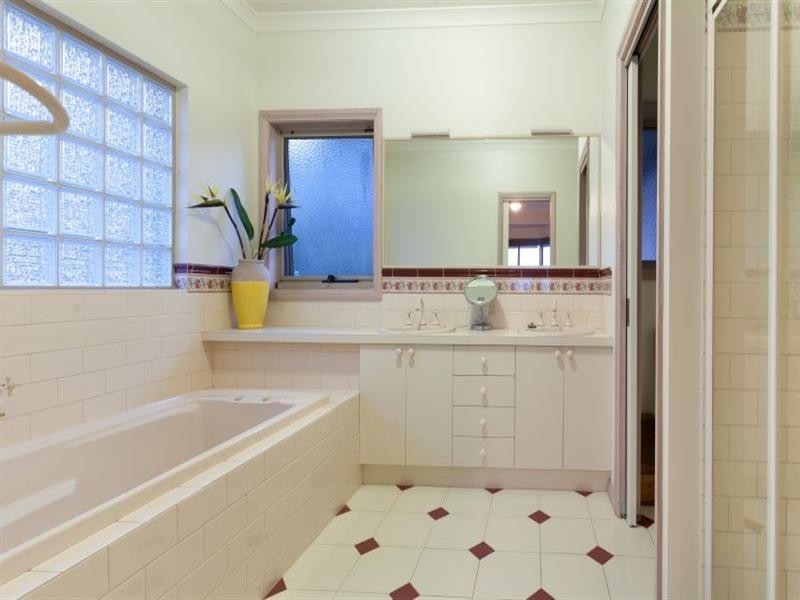 17 Somerset Drive, Dromana VIC 3936