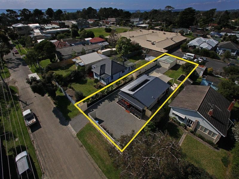 17 Park Avenue, Rosebud VIC 3939