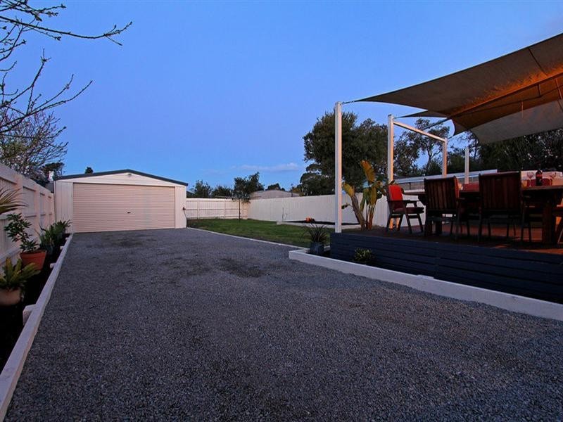 17 Park Avenue, Rosebud VIC 3939