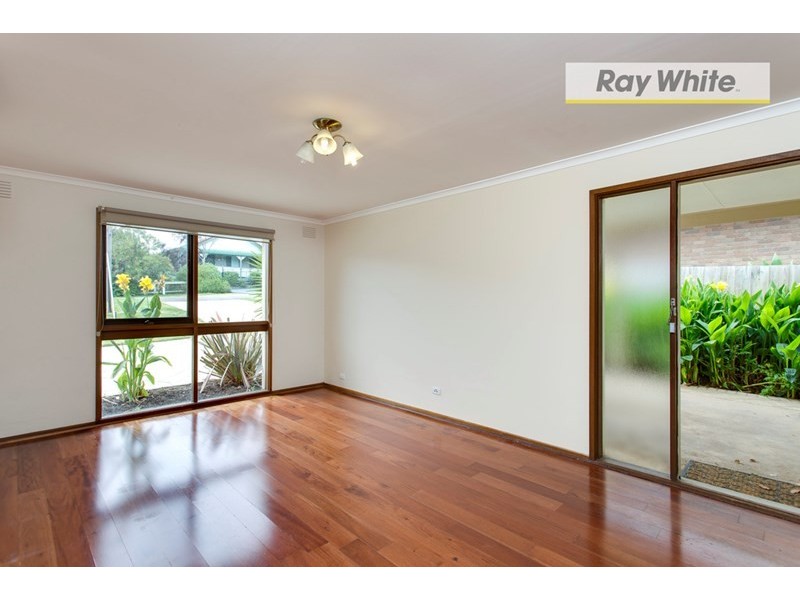 44 Seventh Avenue, Rosebud VIC 3939