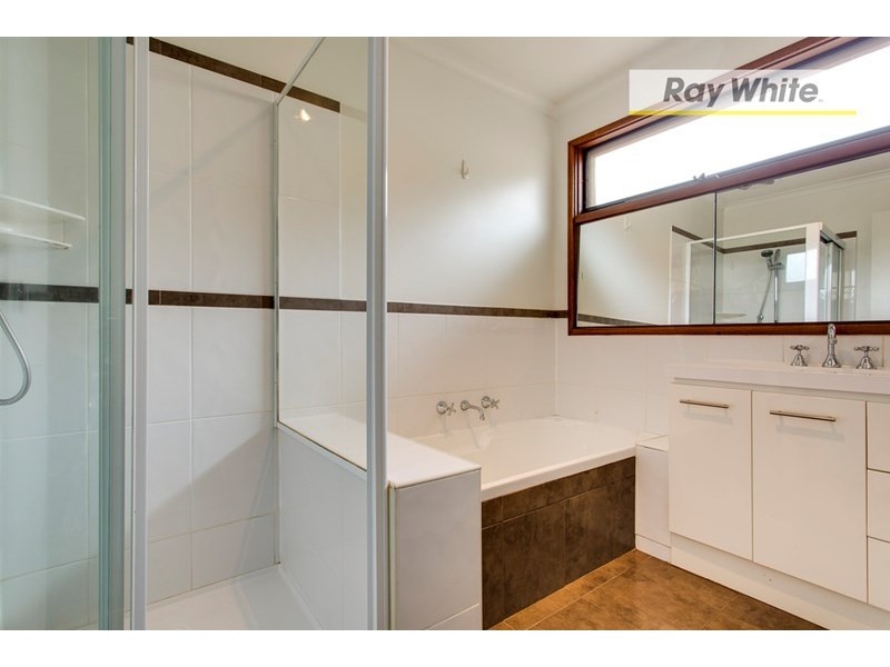 44 Seventh Avenue, Rosebud VIC 3939