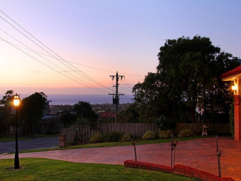 3 Overbay Avenue, Dromana VIC 3936