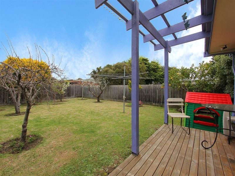 11 Ella Crescent, Rosebud West VIC 3940