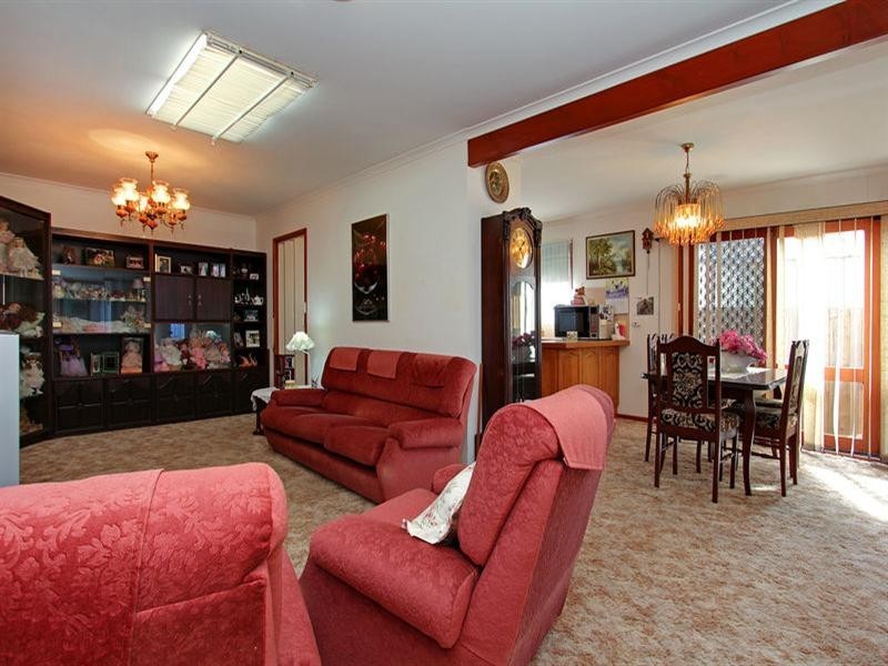 174 Ninth Avenue, Rosebud VIC 3939