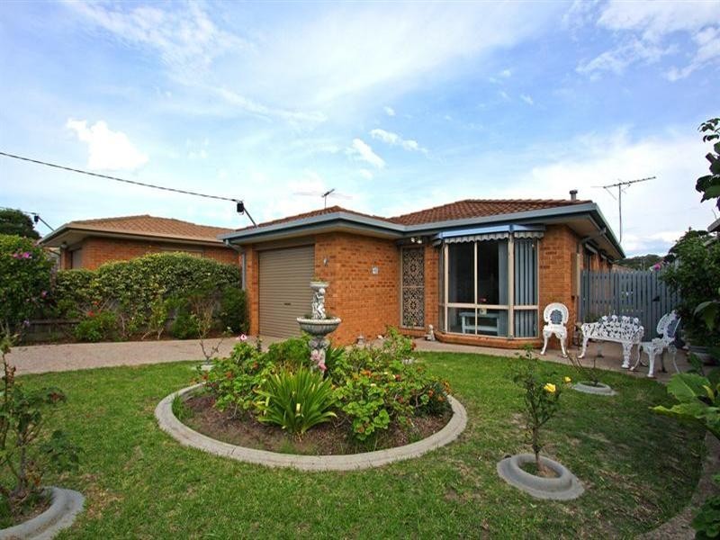 4 Third Avenue, Rosebud VIC 3939