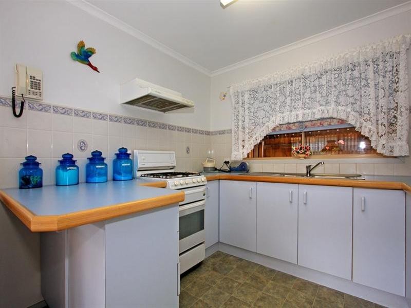 4 Third Avenue, Rosebud VIC 3939