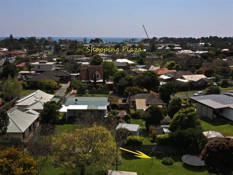 10 Warraburra Avenue, Rosebud VIC 3939