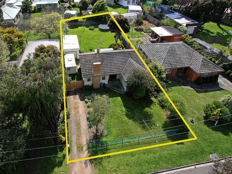 10 Warraburra Avenue, Rosebud VIC 3939