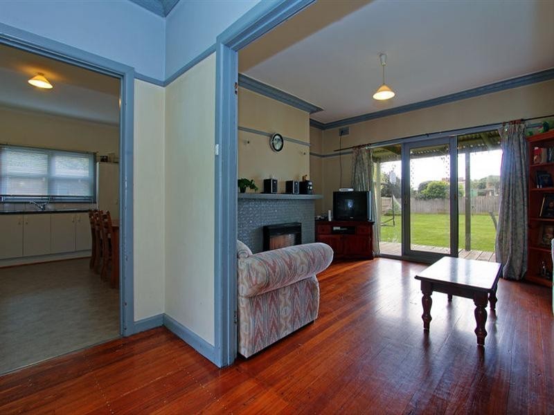 10 Warraburra Avenue, Rosebud VIC 3939