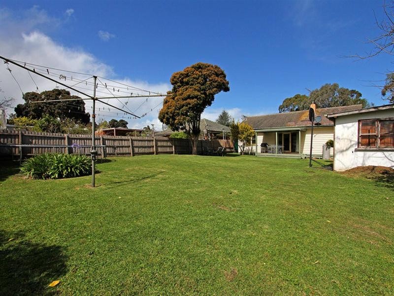 10 Warraburra Avenue, Rosebud VIC 3939