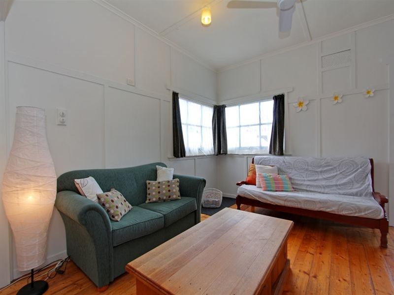 7 First Avenue, Rosebud VIC 3939