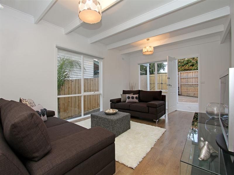 82 Second Avenue, Rosebud VIC 3939