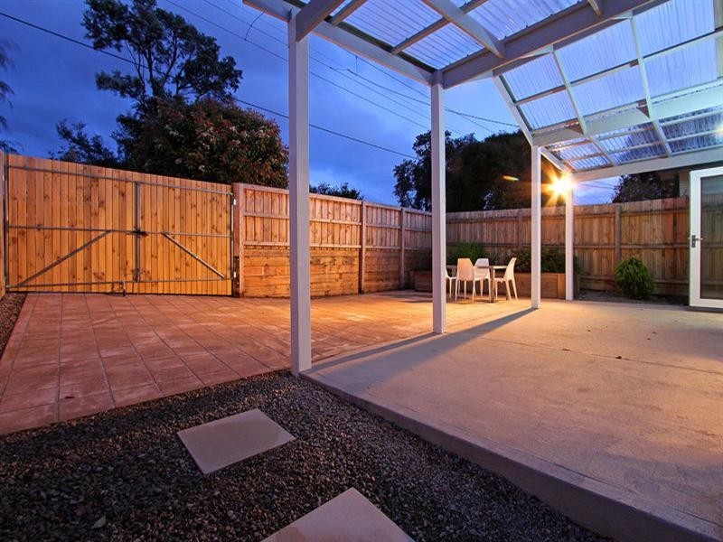 82 Second Avenue, Rosebud VIC 3939