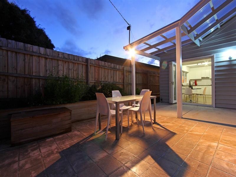 82 Second Avenue, Rosebud VIC 3939