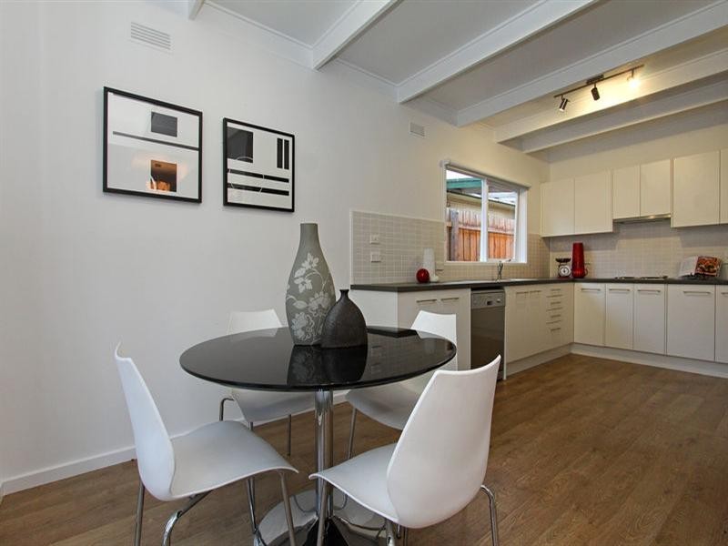 82 Second Avenue, Rosebud VIC 3939