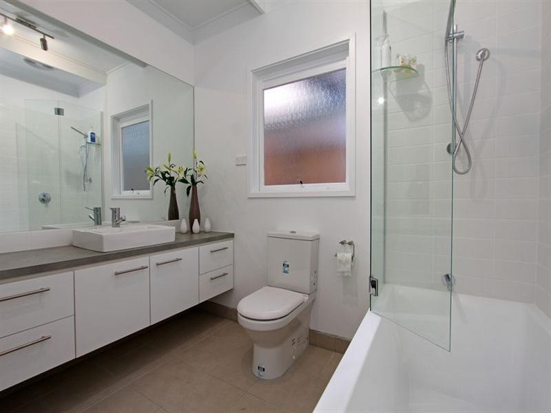 82 Second Avenue, Rosebud VIC 3939