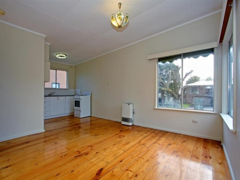 91 Seventh Avenue, Rosebud VIC 3939