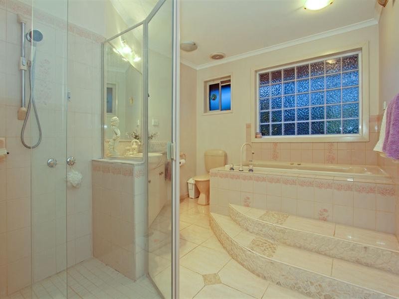 18 Irving Court, Rosebud VIC 3939