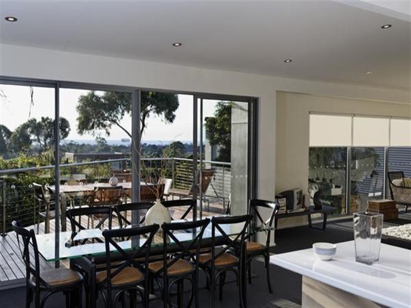 12 Banks Street, Mccrae VIC 3938