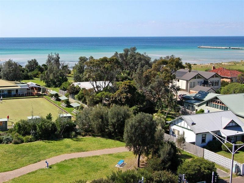 932 and 932a Point Nepean Road, Rosebud VIC 3939